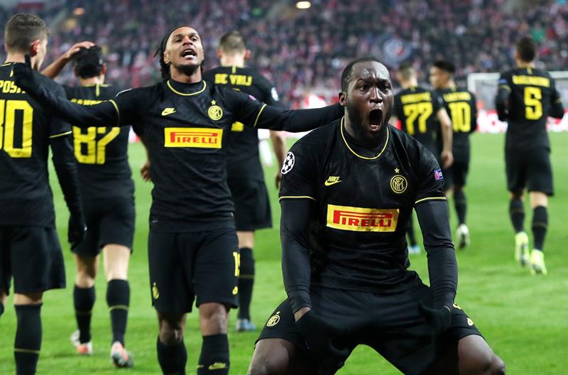 El empate del Liverpool, el "partidazo" de Lukaku y los errores defensivos del Ajax El empate del Liverpool, el "partidazo" de Lukaku y los errores defensivos del Ajax