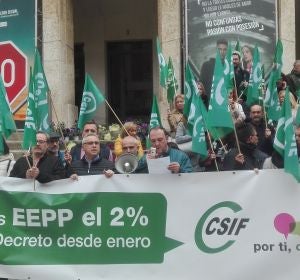 Csif se ha concentrado frente a la Subdelegación del Gobierno en Ciudad Real Csif se ha concentrado frente a la Subdelegación del Gobierno en Ciudad Real