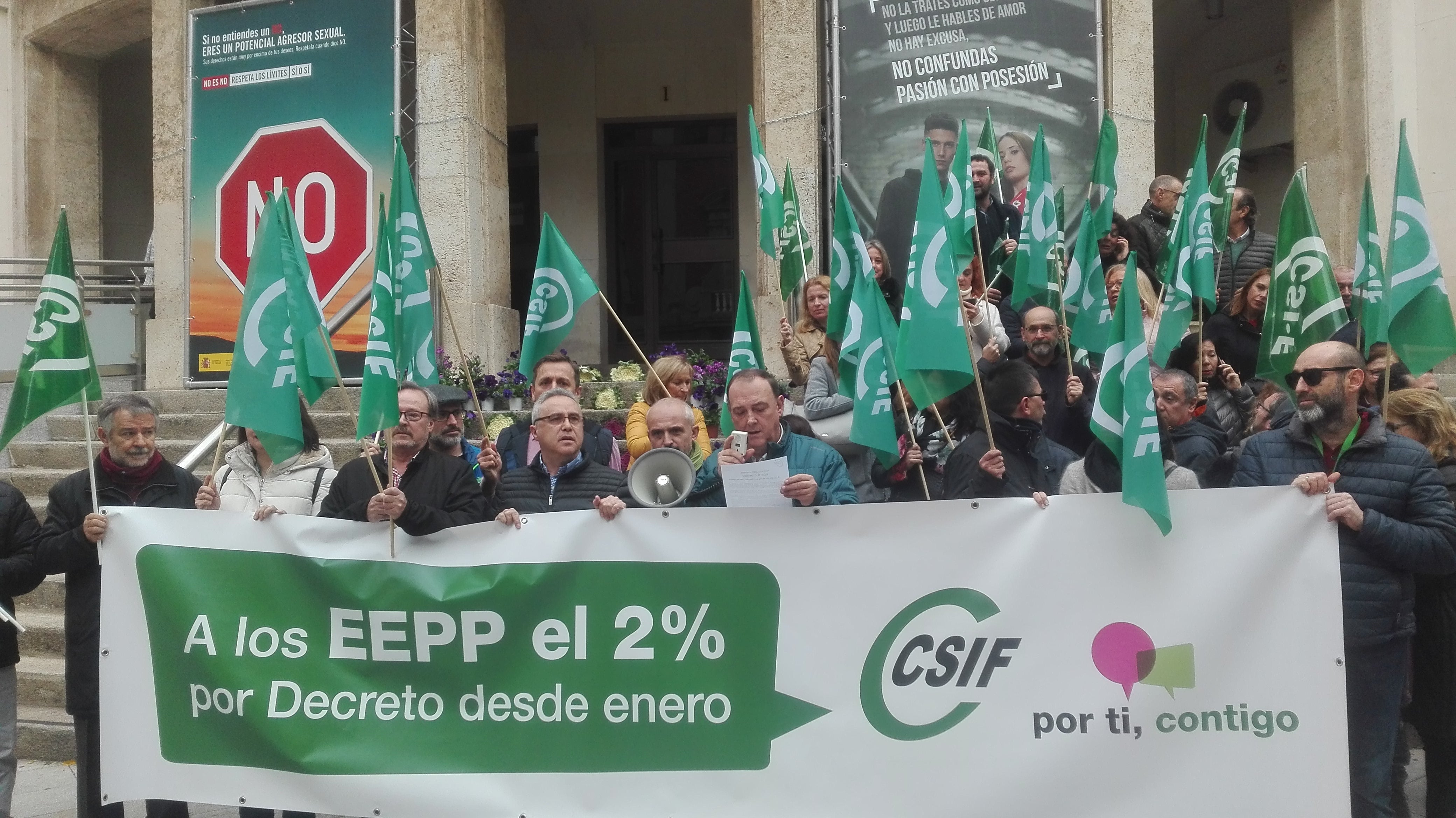 Csif exige al Gobierno que cumpla su compromiso y suba un 2% el salario de los funcionarios Csif exige al Gobierno que cumpla su compromiso y suba un 2% el salario de los funcionarios