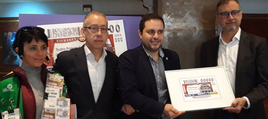 Presentación del cupón de la ONCE con la imagen del Teatro Principal de Castellón. Presentación del cupón de la ONCE con la imagen del Teatro Principal de Castellón.