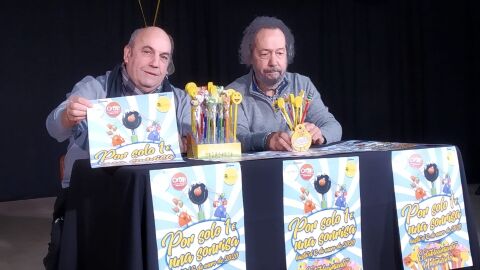 Avelino J&aacute;come e Carlos P&eacute;rez na presentaci&oacute;n dunha nova edici&oacute;n (e xa van 14) do L&aacute;piz Solidario en Ourense