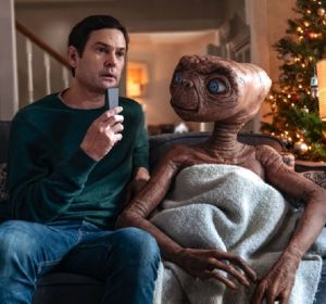 Imagen del reencuentro entre Elliot y ET Imagen del reencuentro entre Elliot y ET