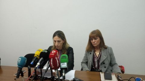 Amparo Cerd&aacute; y Aurora Rodil, concejalas de Vox Elche.