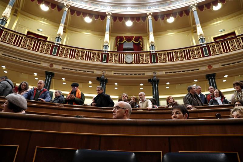 Jornada de puertas abiertas en el Congreso en vísperas de la constitución de la nueva Cámara Jornada de puertas abiertas en el Congreso en vísperas de la constitución de la nueva Cámara
