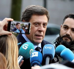 Juan Carlos Quer ante los medios Juan Carlos Quer ante los medios