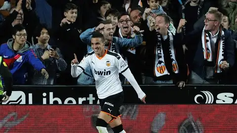 Rodrigo Moreno celebra un gol en Mestalla Rodrigo Moreno celebra un gol en Mestalla
