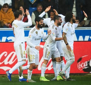 Los jugadores del Real Madrid celebran un gol Los jugadores del Real Madrid celebran un gol