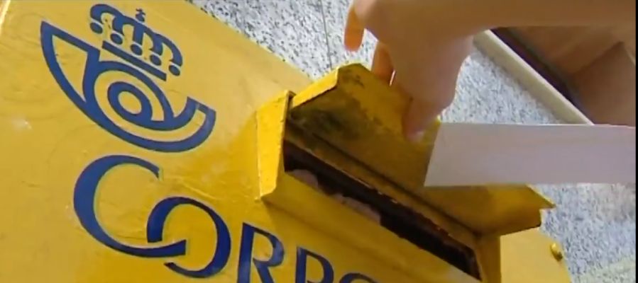 Buzón de cartas de Correos Buzón de cartas de Correos