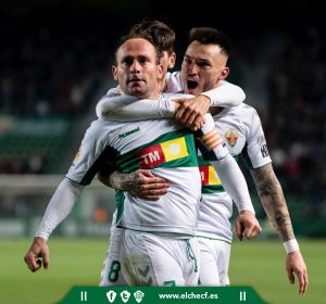 Nino celebra su gol número 130 con la camiseta del Elche CF. Nino celebra su gol número 130 con la camiseta del Elche CF.