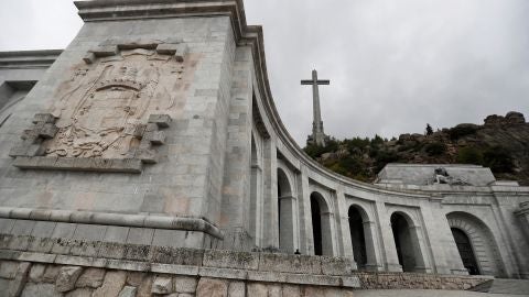 Las visitas al Valle de los Ca&iacute;dos descendieron un 54,86 % en noviembre Vista del Valle de los Ca&iacute;dos. EFE