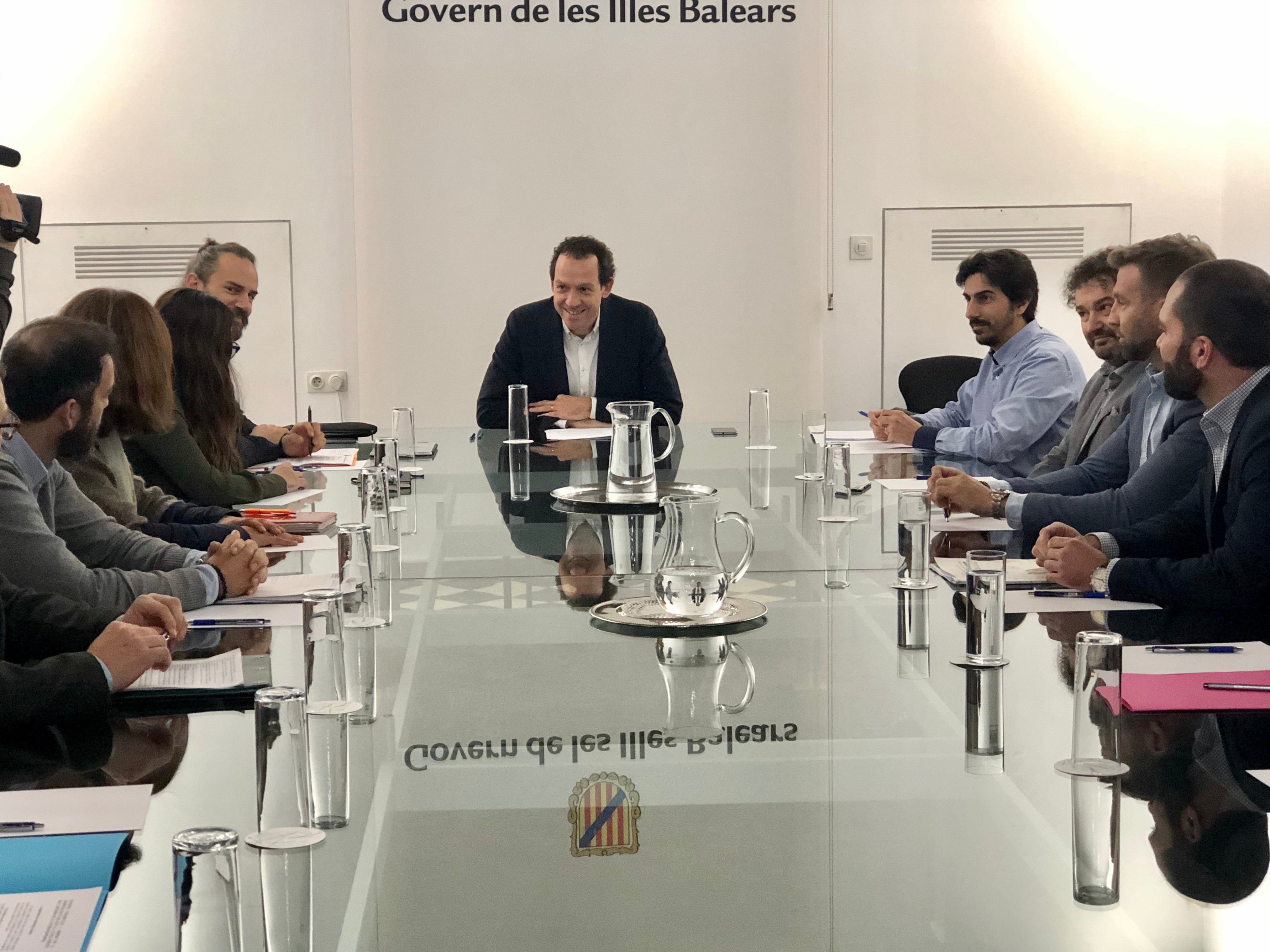 El Govern regulará el sector de los agentes inmobiliarios con una norma que incluirá sanciones El Govern regulará el sector de los agentes inmobiliarios con una norma que incluirá sanciones