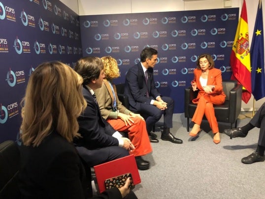 Una errata en un titular del Gobierno reúne a Pedro Sánchez con "la Nancy Pelosi" Una errata en un titular del Gobierno reúne a Pedro Sánchez con "la Nancy Pelosi"