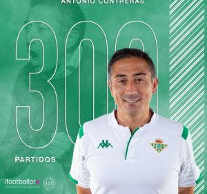 Antonio Contreras, entrenador del Betis femenino Antonio Contreras, entrenador del Betis femenino