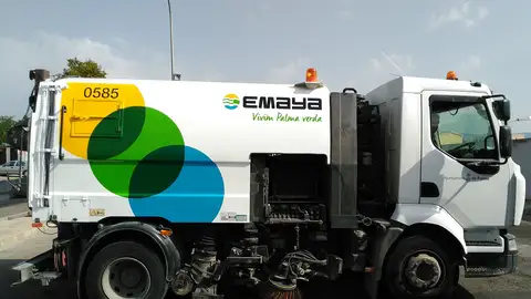 Vehículo de limpieza urbana de EMAYA Vehículo de limpieza urbana de EMAYA