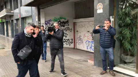 El representante argentino Christian Bragarnik entrando a la notaría para firmar la compra de las acciones de José Sepulcre. ELCHE CF