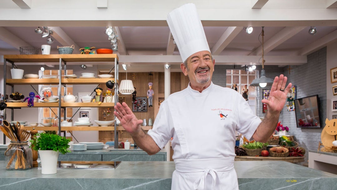 HUMOR | La definitiva receta navideña del otro Karlos Arguiñano en 'Más de Uno Cocina' HUMOR | La definitiva receta navideña del otro Karlos Arguiñano en 'Más de Uno Cocina'