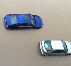 Dos personas rescatadas por las fuertes lluvias e inundaciones en Pamplona Dos personas rescatadas por las fuertes lluvias e inundaciones en Pamplona