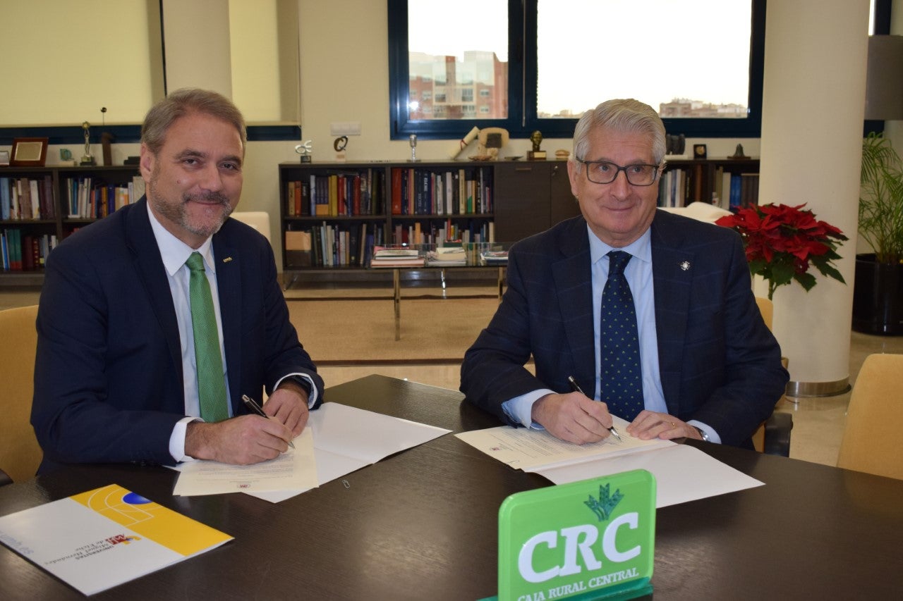La UMH de Elche y Caja Rural Central impulsan un estudio en torno a nuevos fármacos contra el cáncer de colon La UMH de Elche y Caja Rural Central impulsan un estudio en torno a nuevos fármacos contra el cáncer de colon