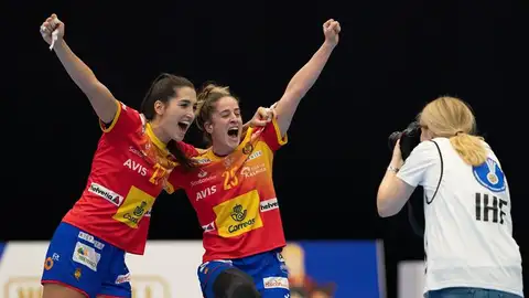 Nerea Pena Abaurrea y Lara Gonzalez Ortega Nerea Pena Abaurrea y Lara Gonzalez Ortega