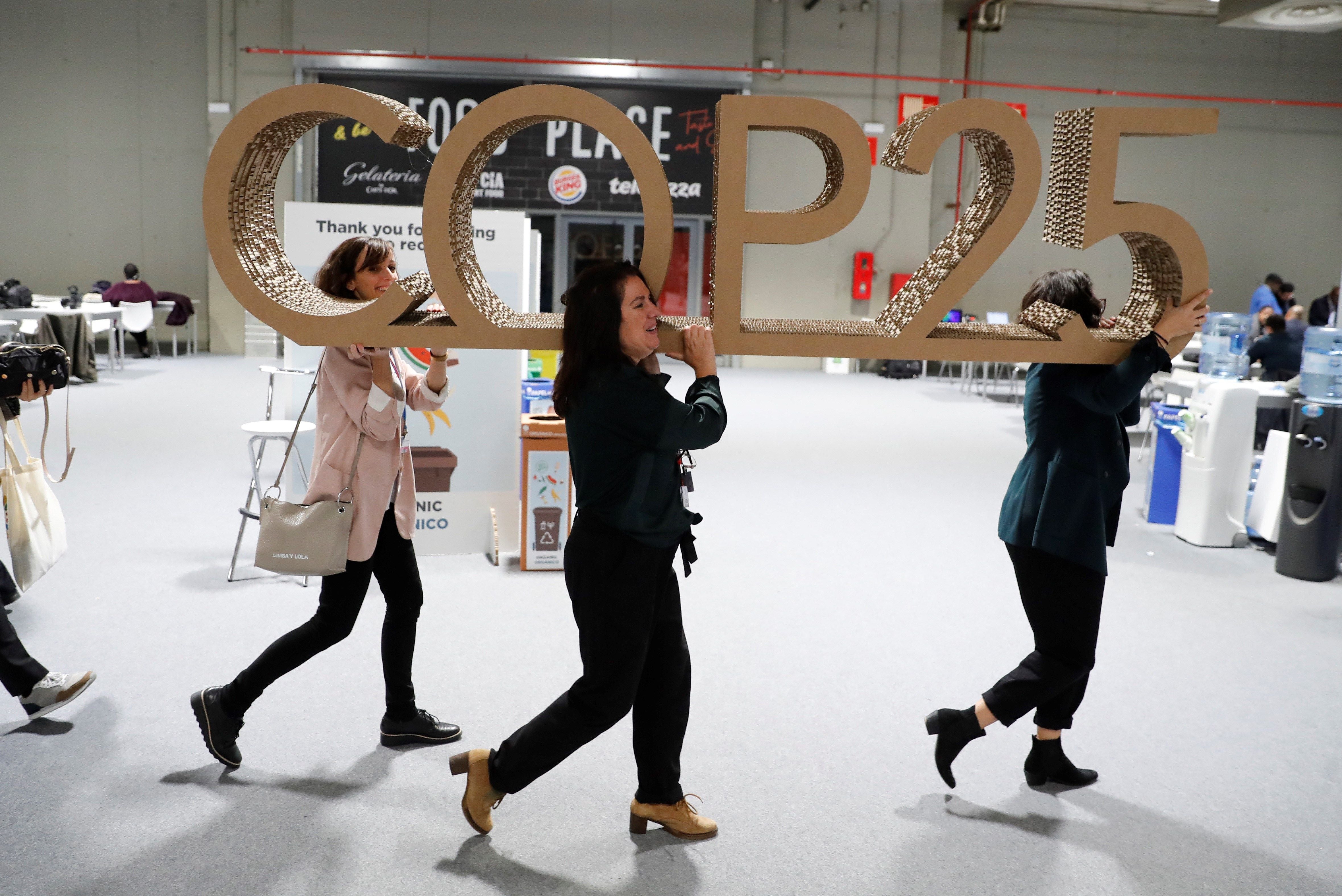 Las preguntas de Amón: "¿Puede decirse ya que la Cumbre del Clima ha fracasado?" Las preguntas de Amón: "¿Puede decirse ya que la Cumbre del Clima ha fracasado?"