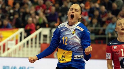 Silvia Navarro, portera de la Selecci&oacute;n espa&ntilde;ola de balonmano
