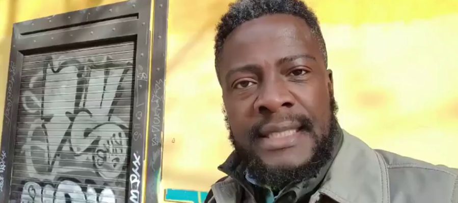 El 'negro de Vox' señala a la víctima del 'caso Arandina': "Cuando ocurren cosas las llaman 'menores'" El 'negro de Vox' señala a la víctima del 'caso Arandina': "Cuando ocurren cosas las llaman 'menores'"
