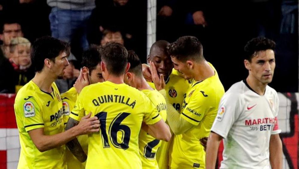 El Villarreal celebra uno de sus goles ante el Sevilla