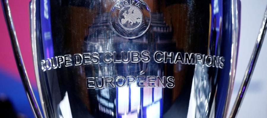 El trofeo de la Champions League El trofeo de la Champions League