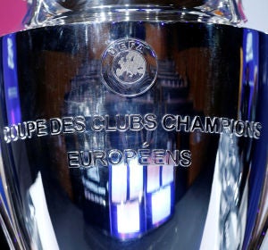 El trofeo de la Champions League El trofeo de la Champions League