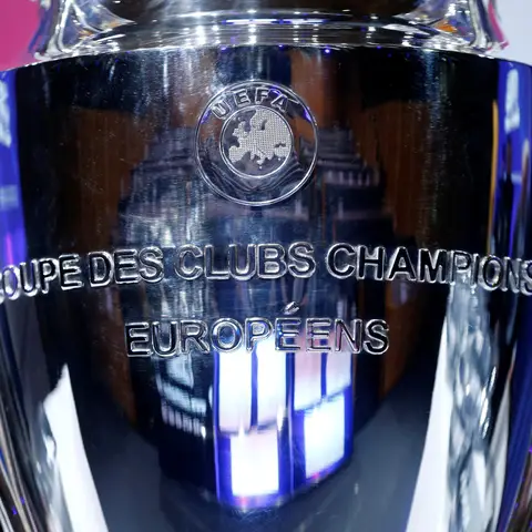 El trofeo de la Champions League El trofeo de la Champions League