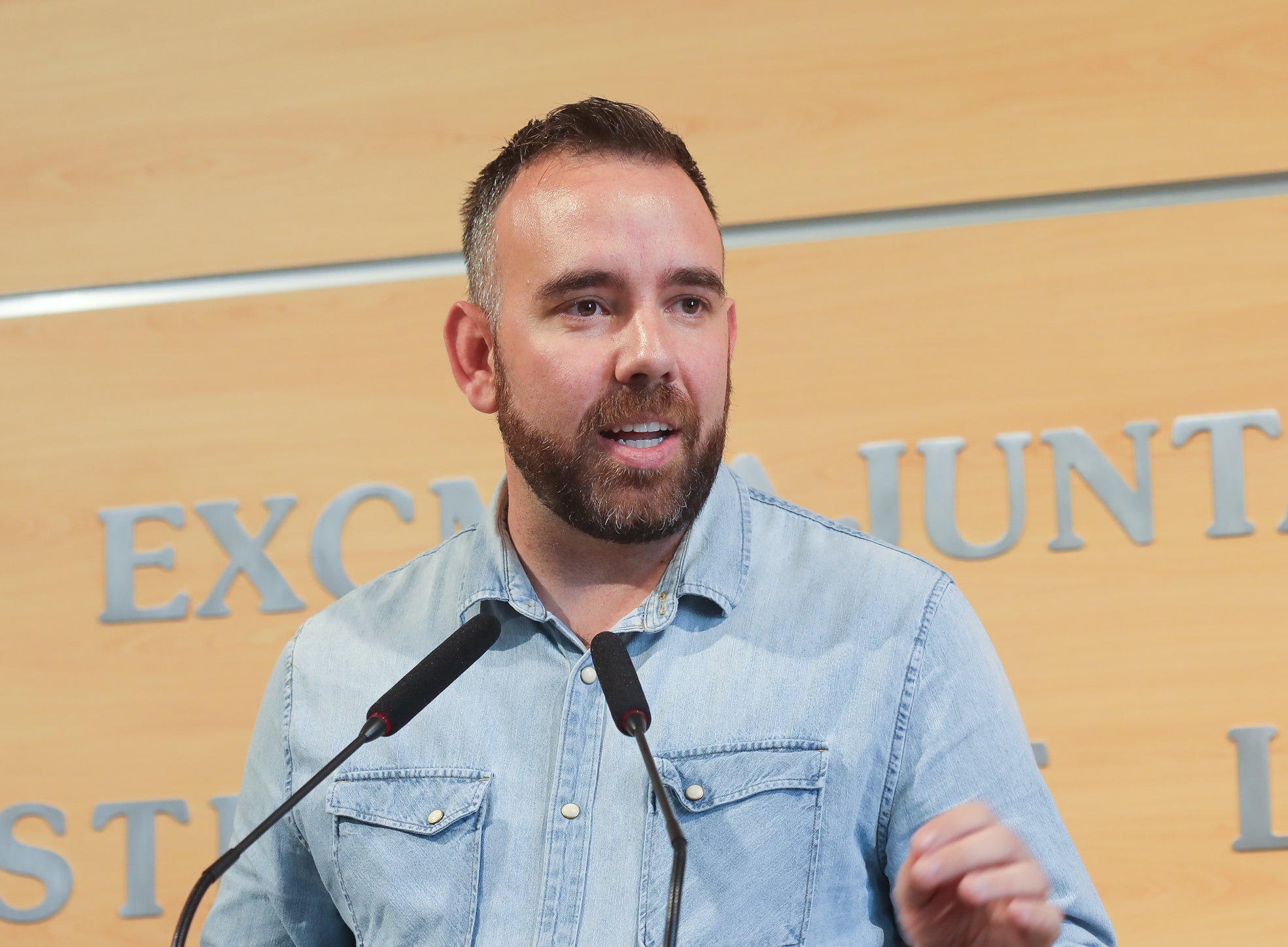 Rafa Simó: "Quiero estrechar la relación con la ciudad y que Castelló y el Grau sean un nido de oportunidades" Rafa Simó: "Quiero estrechar la relación con la ciudad y que Castelló y el Grau sean un nido de oportunidades"