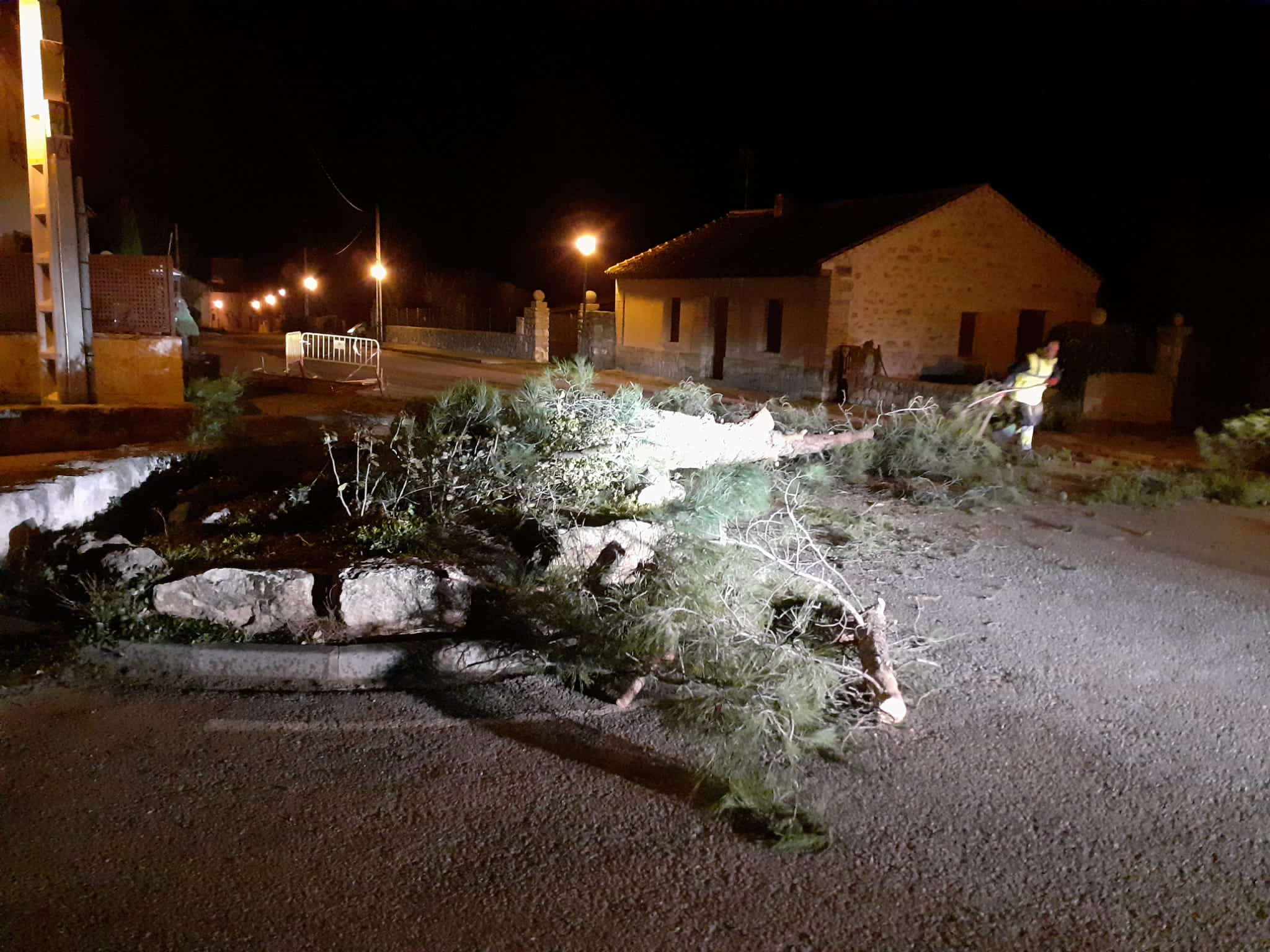 Balance de los efectos del temporal de viento en la provincia Balance de los efectos del temporal de viento en la provincia