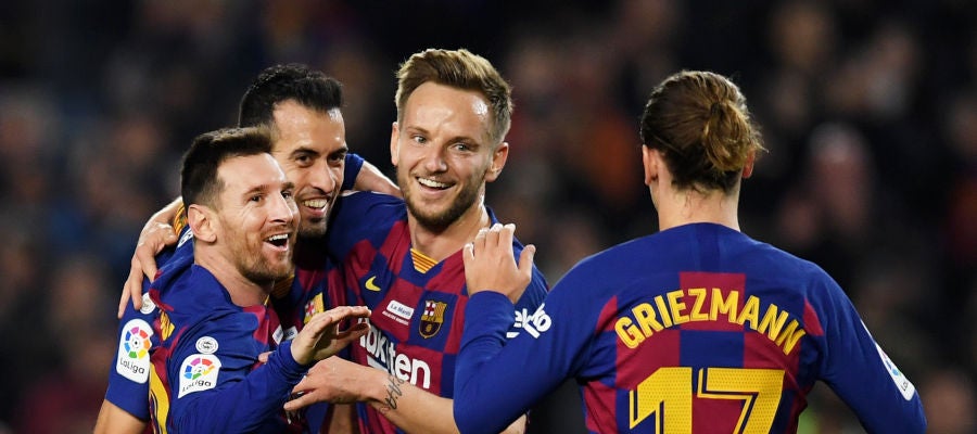 Messi celebra un gol con Griezmann, Busquets y Rakitic Messi celebra un gol con Griezmann, Busquets y Rakitic