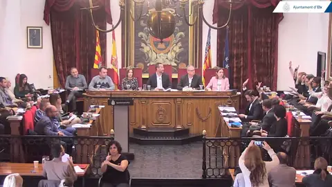 Votación en el pleno municipal de diciembre en Elche. Votación en el pleno municipal de diciembre en Elche.