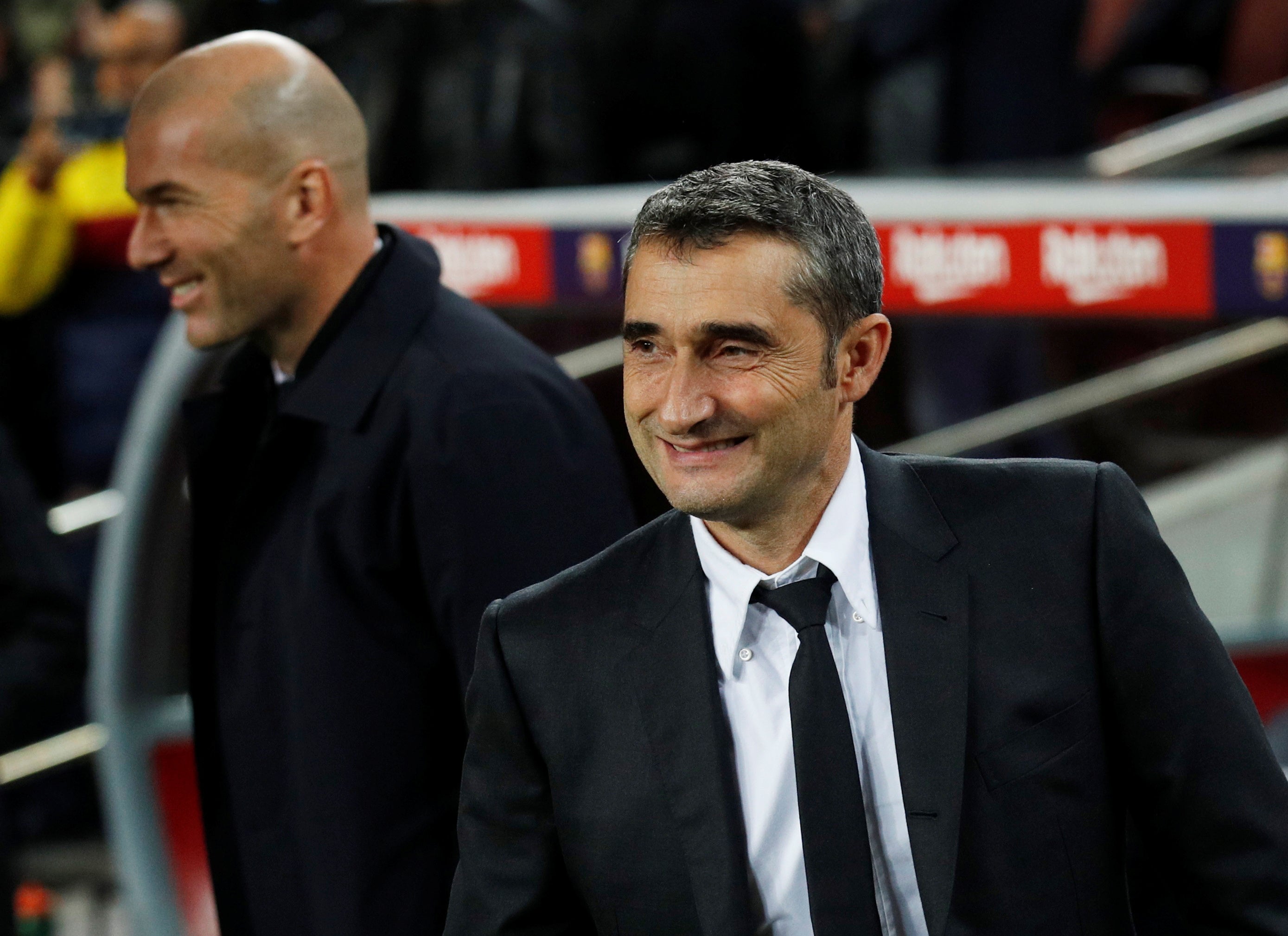Valverde: "Ha habido mucha tensión y tarjetas, lo clásico en un Clásico" Valverde: "Ha habido mucha tensión y tarjetas, lo clásico en un Clásico"