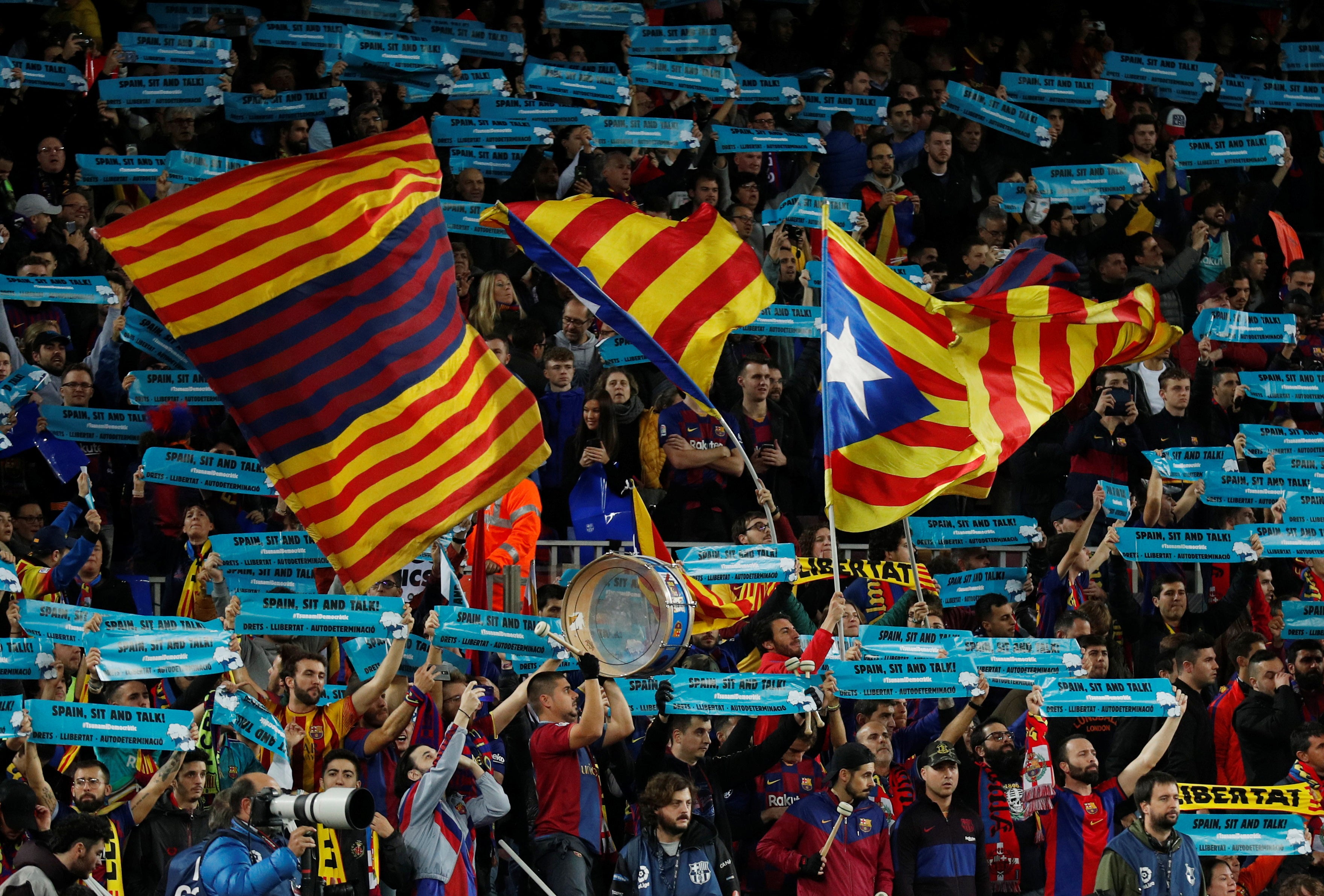 Multa al Barça y apercibimiento de clausura del Camp Nou por los altercados en el Clásico Multa al Barça y apercibimiento de clausura del Camp Nou por los altercados en el Clásico