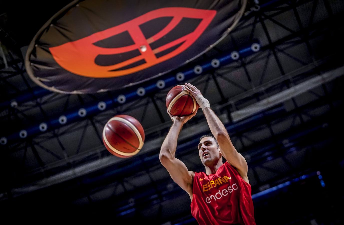 Pablo Aguilar, en 4 Cuartos: "Ricky Rubio está en un estado de madurez extremo" Pablo Aguilar, en 4 Cuartos: "Ricky Rubio está en un estado de madurez extremo"