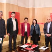 Los equipos negociadores de PSOE y EH Bildu se reúnen en la ronda de contactos de cara a la investidura de Pedro Sánchez