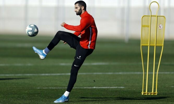 El Granada jugará en Eibar con una auténtica plaga de lesiones, la última la de Yángel Herrera. Onda Deportiva Granada 19/12/2019 El Granada jugará en Eibar con una auténtica plaga de lesiones, la última la de Yángel Herrera. Onda Deportiva Granada 19/12/2019