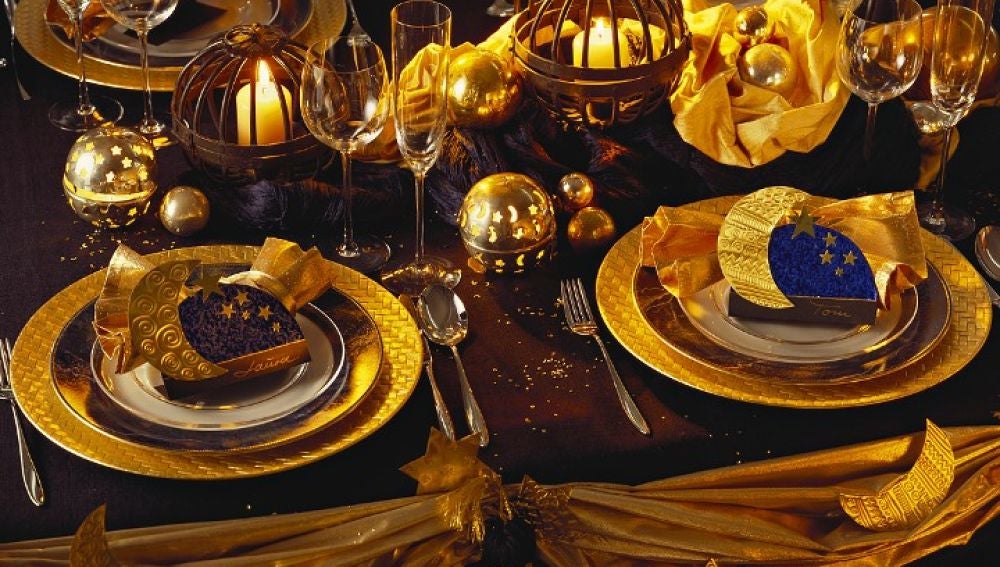 Mesa decorada para Nochevieja
