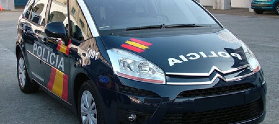 Coche de la Policía Nacional Coche de la Policía Nacional