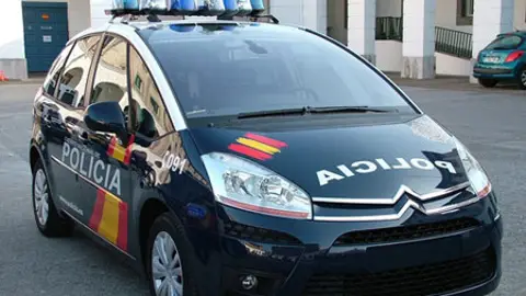 Un hombre ha sido detenido por arrojar a su mujer embarazada desde un coche en marcha en Sevilla. violencia de género