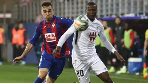 El Eibar toma aire. El Eibar toma aire.