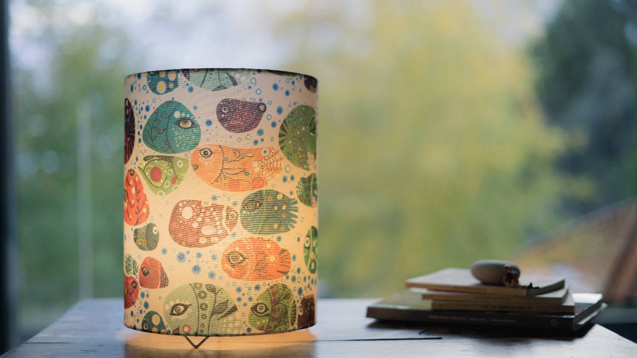 La conmovedora iniciativa de Selene, una niña de siete años que ha conseguido ayudar a toda su comunidad con peces de piedra La conmovedora iniciativa de Selene, una niña de siete años que ha conseguido ayudar a toda su comunidad con peces de piedra