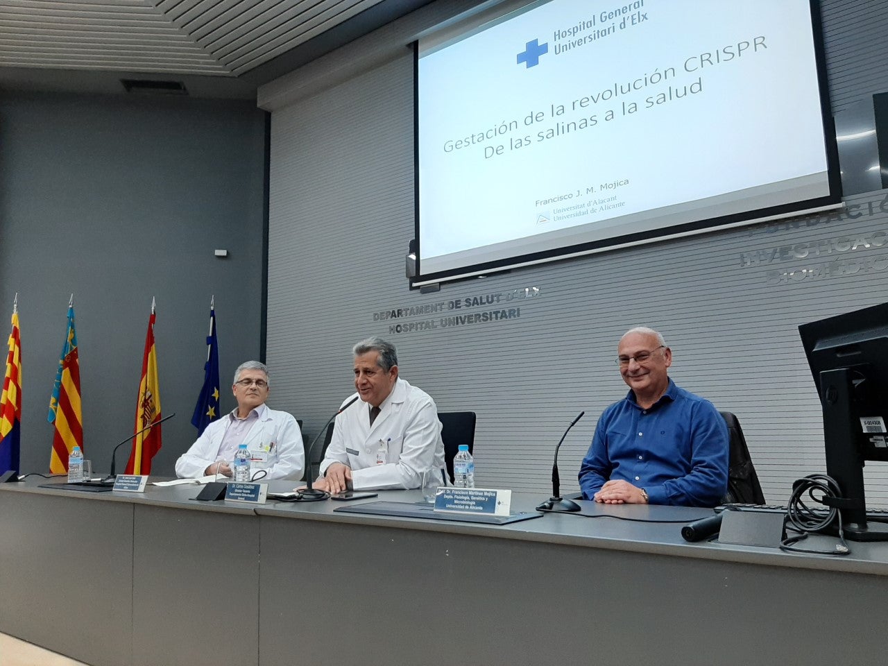 El microbiólogo Francis Mojica reclama un mayor apoyo de la empresa privada a la investigación científica El microbiólogo Francis Mojica reclama un mayor apoyo de la empresa privada a la investigación científica