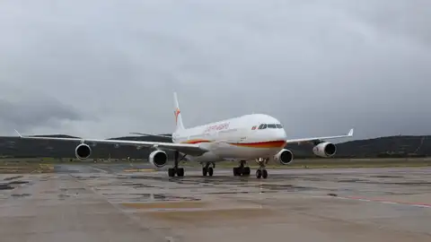 El Airbus A-340 ya está en el Aeropuerto para ser desmantelado y reciclado El Airbus A-340 ya está en el Aeropuerto para ser desmantelado y reciclado