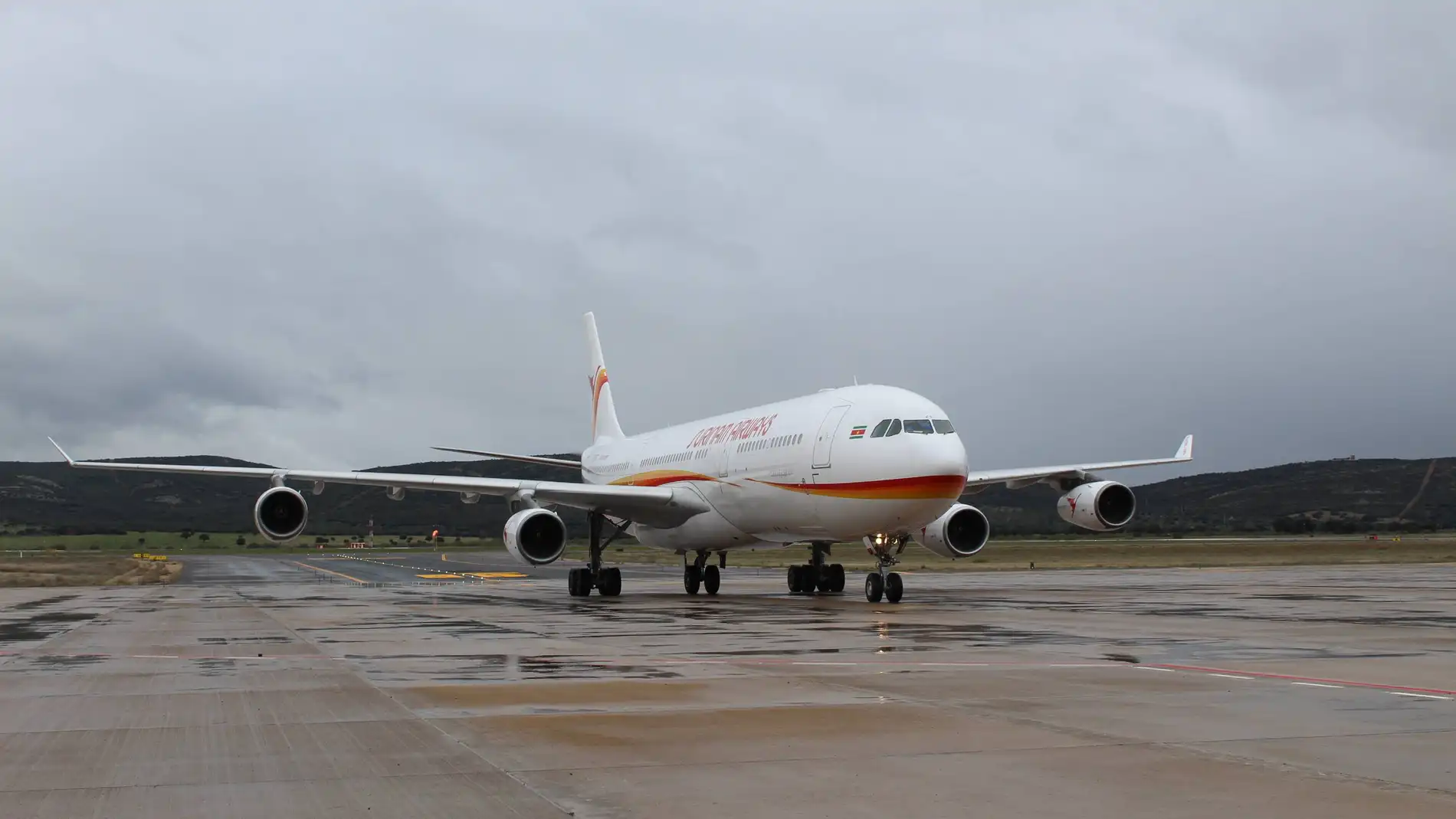 El Airbus A-340 ya está en el Aeropuerto para ser desmantelado y reciclado