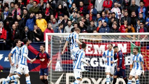  El centrocampista noruego Martin Odegaard de la Real Sociedad, celebra su gol ante Osasuna