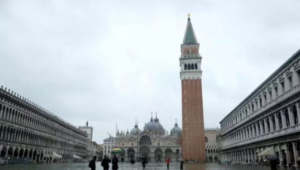 La plaza San Marcos de Venecia, inundada