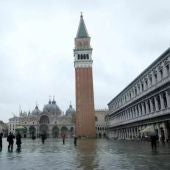 La plaza San Marcos de Venecia, inundada